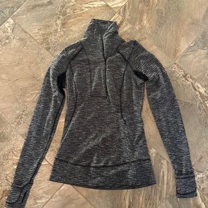 Lululemon athletic top